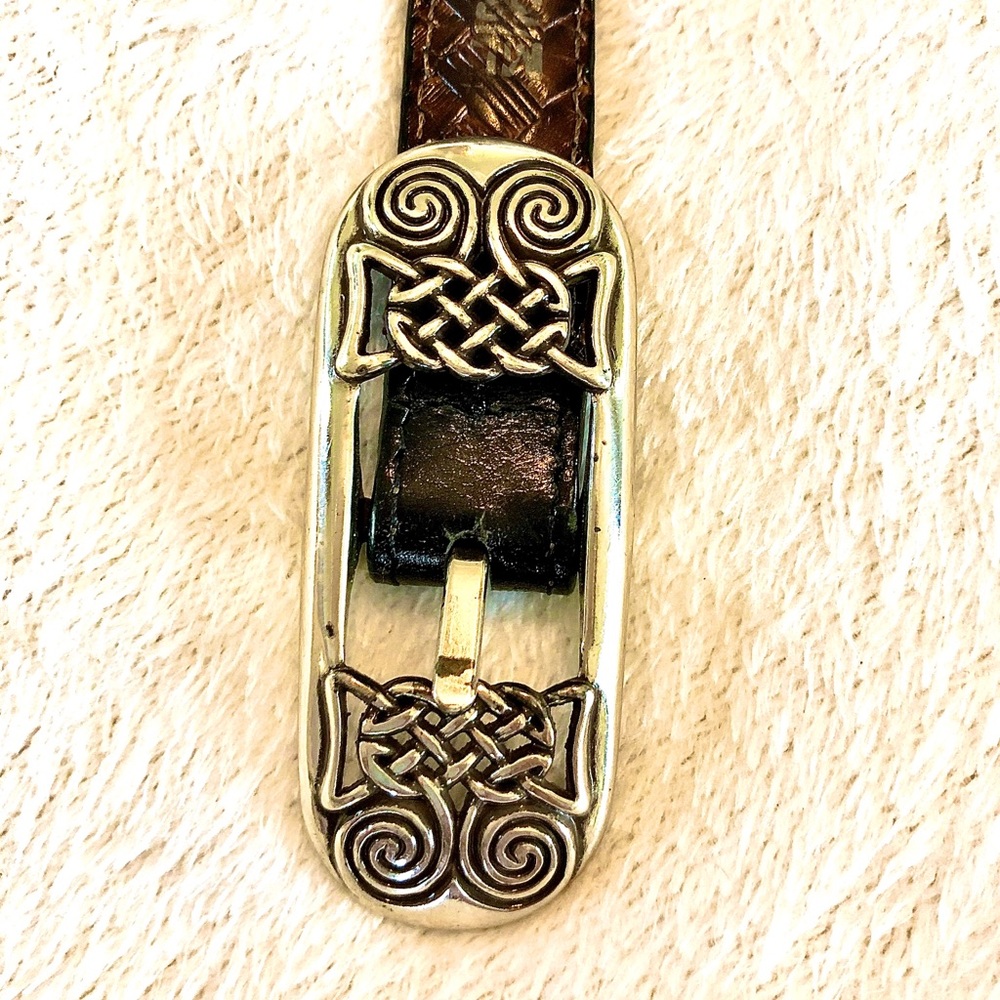 Woman’s Leather Belt